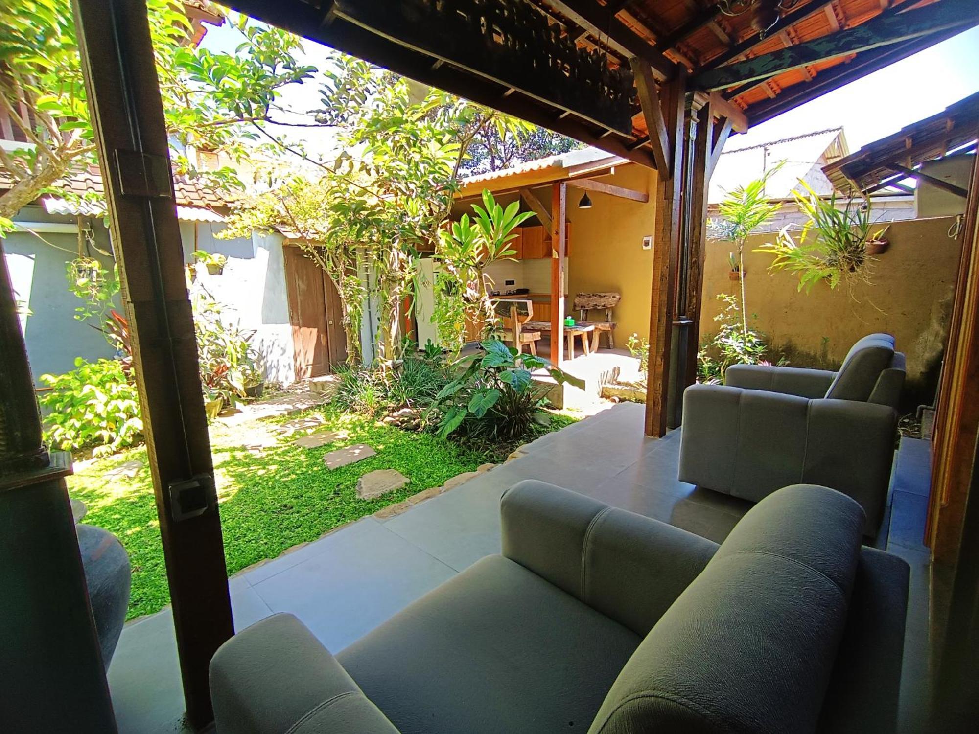 Katang - Katang Guest House Denpasar Zimmer foto